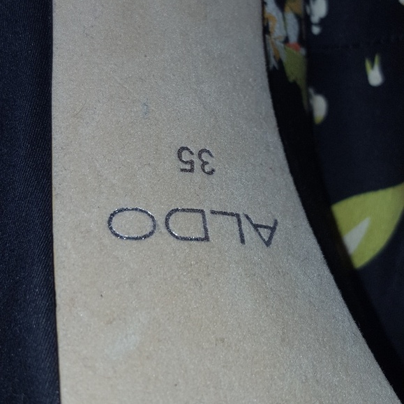 NWOT. Black floral Aldo high heels/ matching purse - Picture 2 of 8